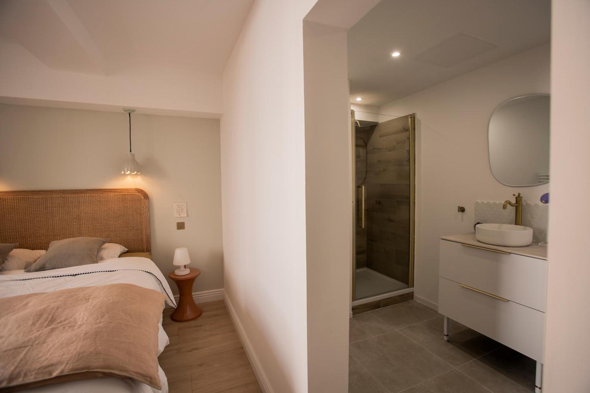 Appartement Coup De Coeur Centre Village Et Plage Climatise 3 Etoiles Terra Cigala Bandol Exterior foto